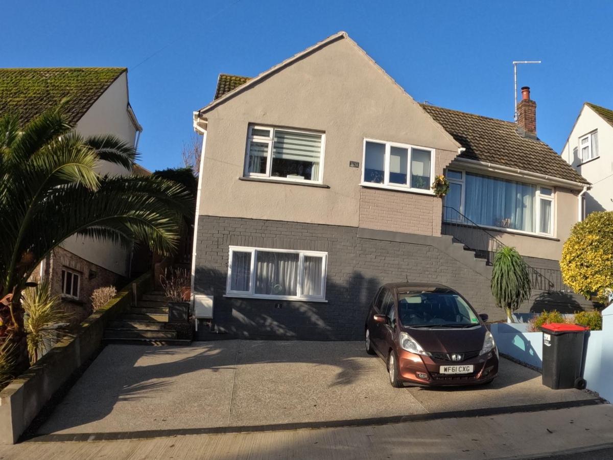Starboard Side Brixham - Ideal Seaside Getaway With Parking Exterior foto